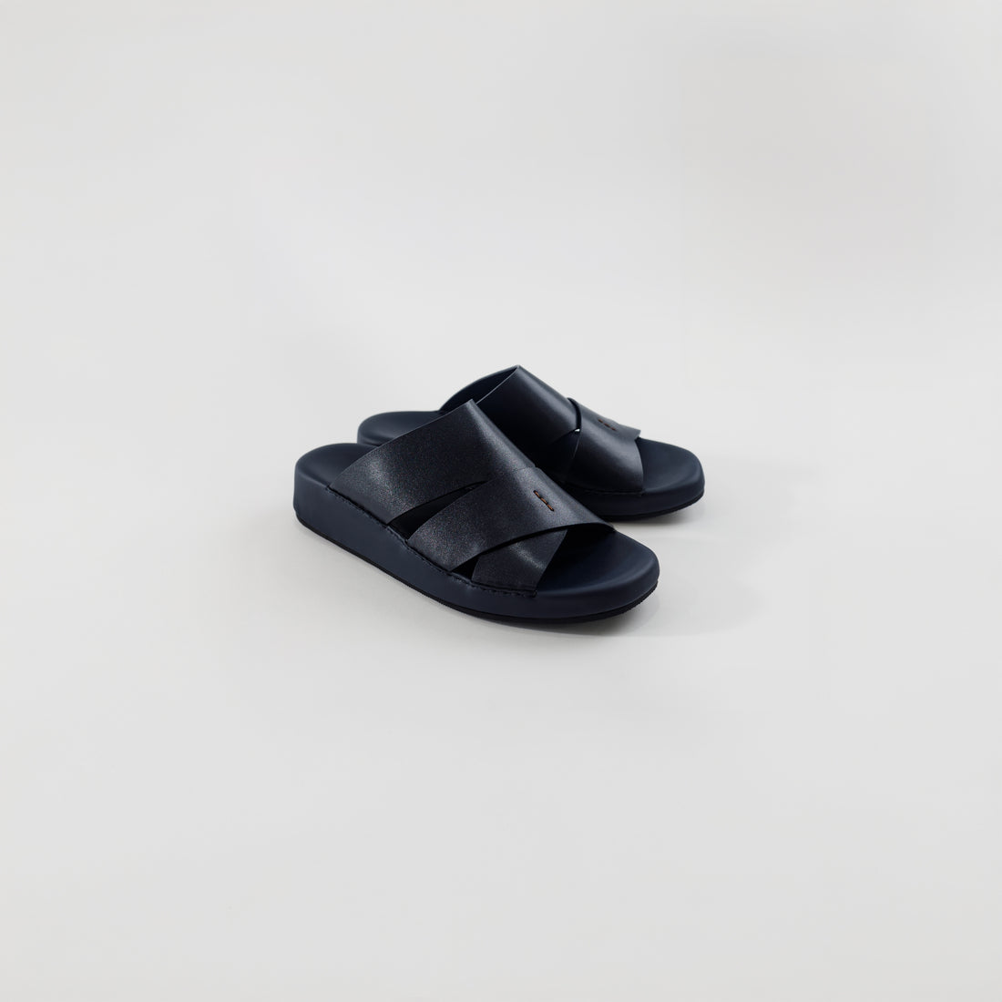 Trendy Arabic Sandal by Piel