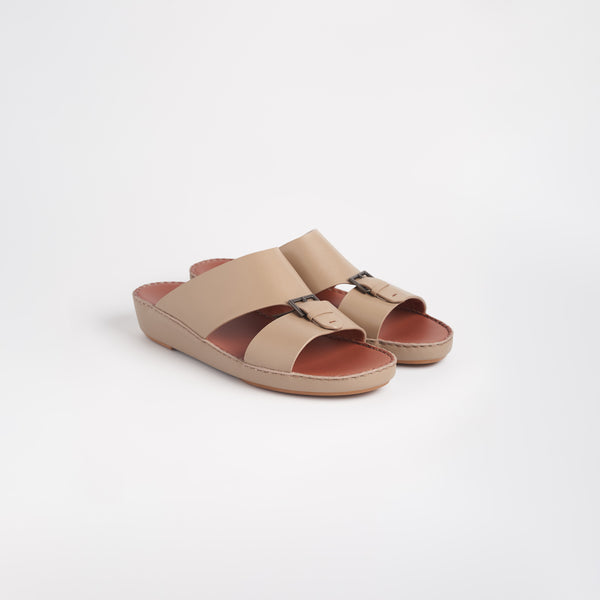 Piel Classic Arabic Sandal: Modern style, traditional touch